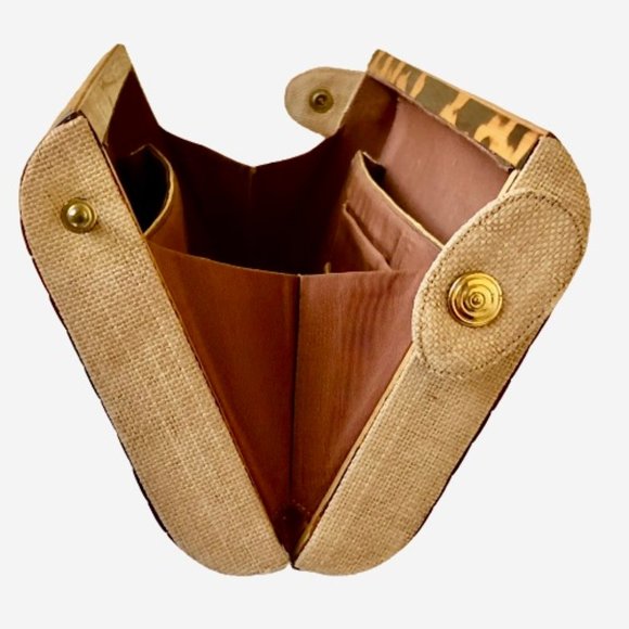 Vintage 60's Lucite Acrylic Clutch Purse Hard Shell Hinged Side Snap Closure - Picture 10 of 16